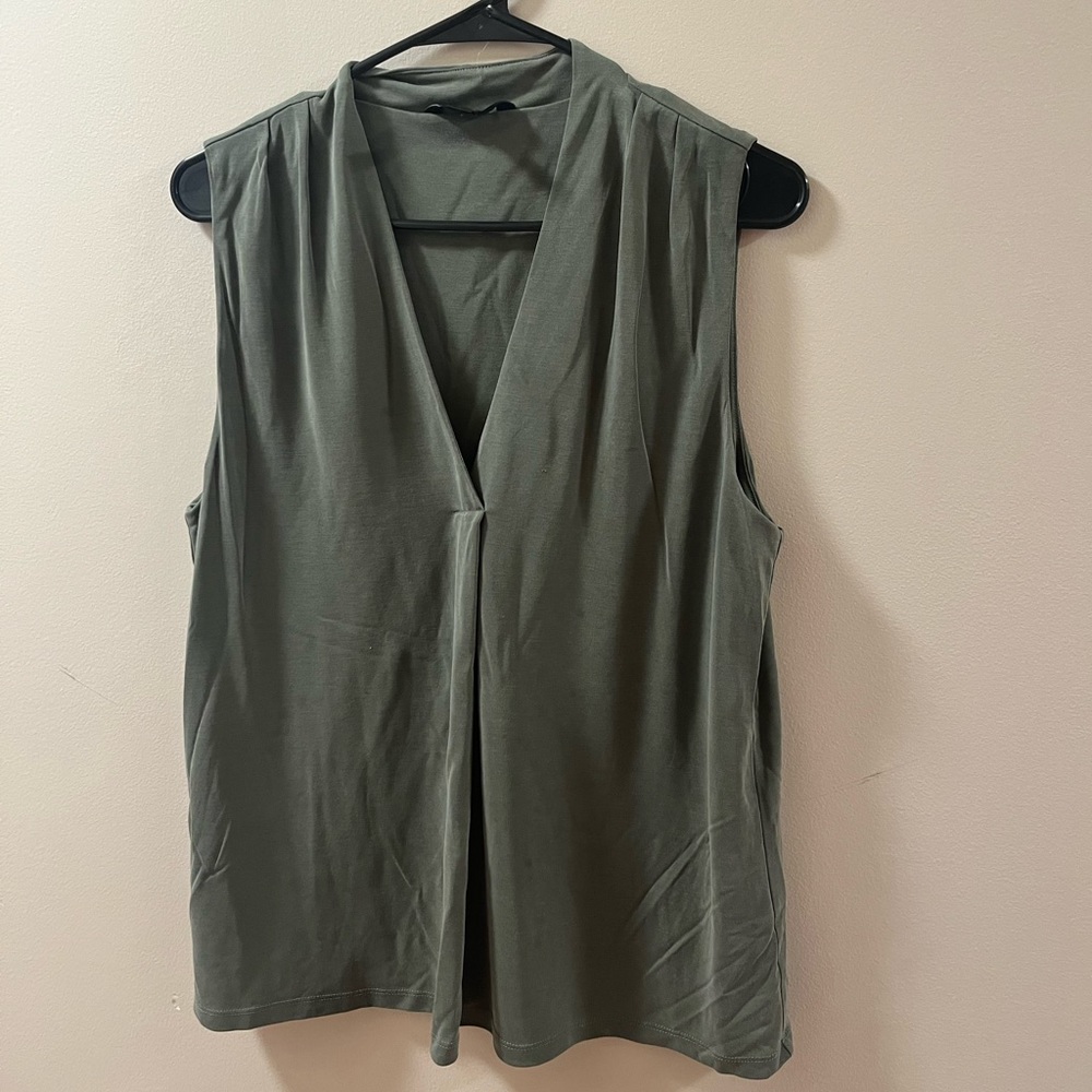 Green Women’s top Banana Republic M